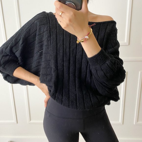 Free People Sweaters - Free People Slouchy Beach Sweater - XS